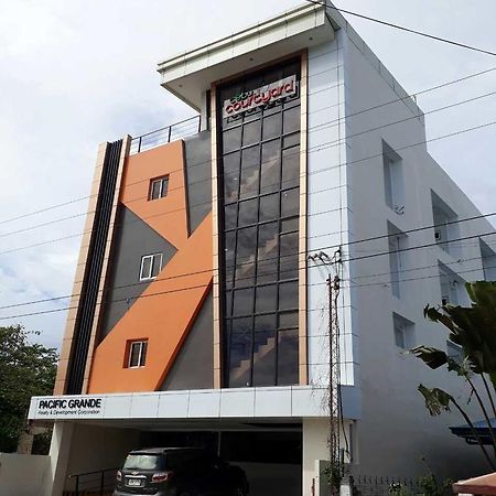 Cebu Courtyard Hotel Lapu-Lapu City Exterior photo